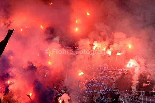 SSV Jahn Regensburg 1 - FLAGGE - 2 x 1.5 m – Ultras Schal