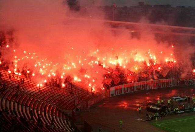 Ultras World - Radnički Niš vs Crvena Zvezda 05.11.2017.