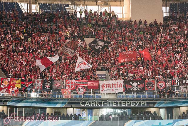 ULTRAS-TIFO.net - Good night from Spartak Moscow!