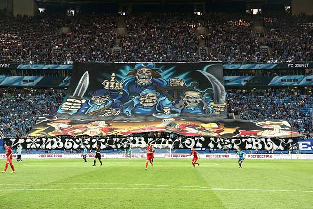 ULTRAS-TIFO.net - Good night from Spartak Moscow!