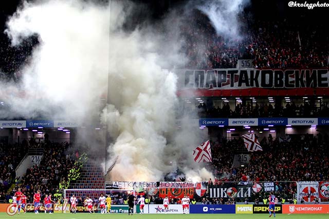 ULTRAS-TIFO.net - Good night from Spartak Moscow!