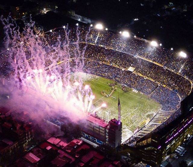 Por fogos de artifício contra o Boca Juniors, River Plate é punido