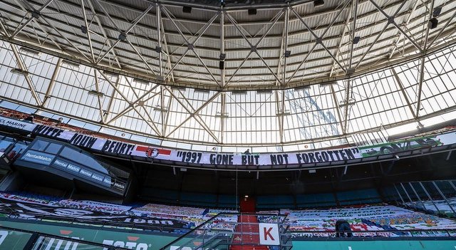 De Kuip banners 1